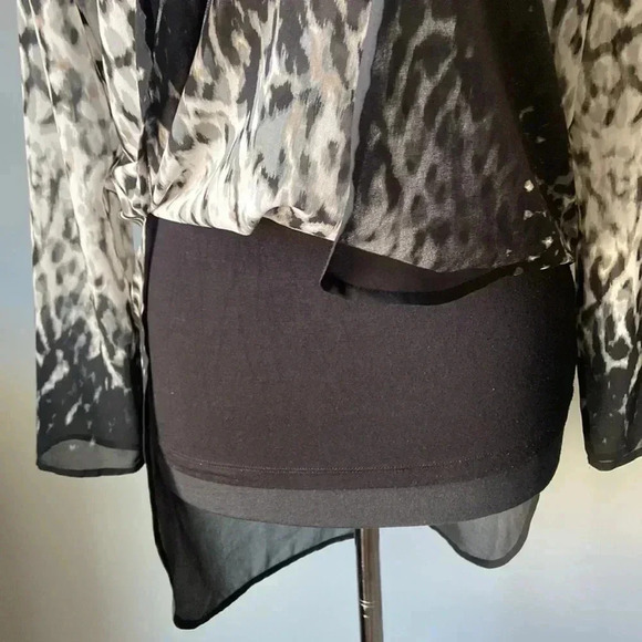 Calvin Klein Extra Long Blouse /  Shirt - Picture 5 of 8